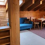 Starzelhaus Fogadó Mittelberg