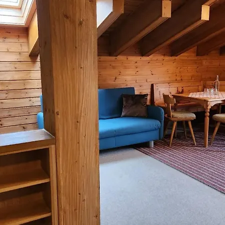 Starzelhaus بيت ريفي ميتلبرغ
